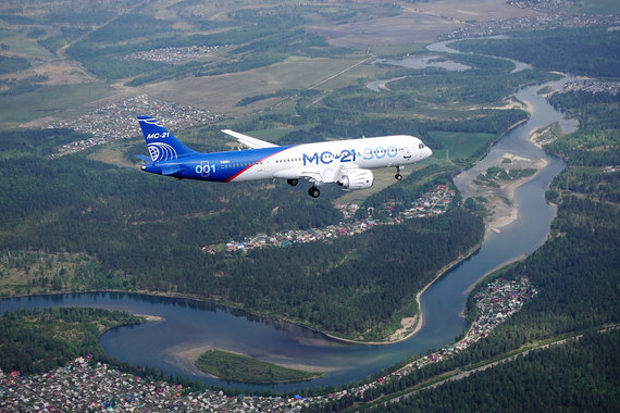 Российский самолет МС-21 совершил первый полет