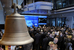 Проведение IPO
И Московская биржа, и Варшавская провели первичное размещение акций. Варшавская биржа сделала это в 2010 г. Продавцом выступило государство, которому принадлежало 100% акций компании, после IPO этот показатель снизился до 35%. С начала 2014 г. акции Варшавской биржи выросли на 13,2%. Что касается Московской биржи, то она провела IPO в 2013 г. Ее крупнейшим акционером является ЦБ, но он должен выйти из капитала биржи до 1 января 2016 г. Акции Московской биржи с начала года подешевели на 8,8% (по итогам торгов 2 декабря 2014 г.).