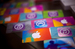 Карты itunes
Антон Пантелеев, представитель "М.видео"
"За ноябрь и первые недели декабря особенно подскочили продажи Itunes-карт. Дело в том, что их стали скупать в массовом количестве жители Китая. При покупке карты они получают код пополнения, который они фотографируют и отправляют своим родственникам или друзьям, а те уже покупают китайские программы через российский онлайн-магазин".