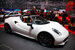 Alfa Romeo 4C Spider
Alfa Romeo 4C Spider - открытая версия купе 4C, о высокой вероятности появления которой итальянцы говорили сразу после запуска спорткара. Технологически сходна с купе, разница в вариантах отделки и выпускной системе мотора. Представлена в ранге концепта, производство начнется в 2015 г.