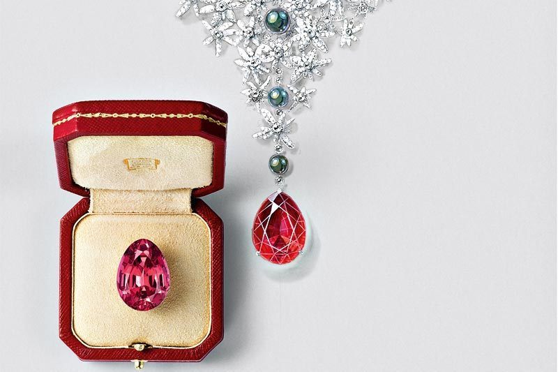 Украшение из коллекции Royal Cartier