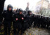 Сотрудники полиции во время акции "За европейскую Украину" у памятника В.И.Ленину с требованием возобновить переговоры об ассоциации Украины с Евросоюзом