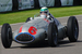 Mercedes-Benz W165
Mercedes-Benz построил в 1939 году только два гоночных W165 для участия в Гран-при. С 1,5-литровым мотором V8 с наддувом и пятиступенчатой коробкой передач он успешно противостоял итальянским спорткарам, господствовавшим в ту эпоху на гоночных трассах. В этом году в Гудвуде этой машиной управлял Джеки Стюарт.