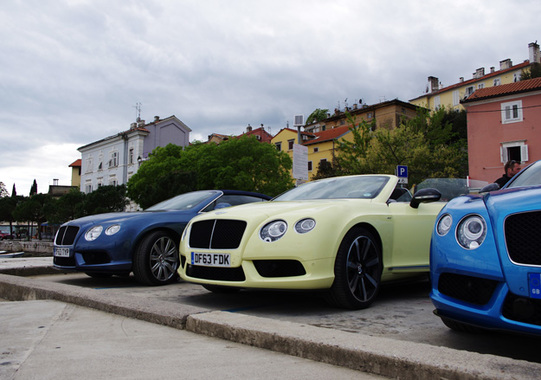 bentley показала первое изображение будущего внедорожника bentley показала первое изображение будущего внедорожника