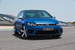 Volkswagen Golf R
Семейство Volkswagen Golf 7-го поколения пополнилось самой мощной и быстрой модификацией R. Новый «Гольф» обрел 300-сильный двухлитровый турбомотор, семиступенчатый «робот» DSG с двумя сцеплениями, полный привод с муфтой Haldex пятого поколения, заниженную на 20 мм подвеску, систему стабилизации с «гоночным» режимом работы и регулируемые амортизаторы. С нуля до «сотни» самый мощный «Гольф» сможет ускоряться за 4,9 секунды. Правда, в версии с шестиступенчатой «механикой» это время увеличится до 5,3 секунды.