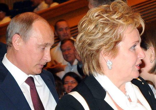 Людмила Путина сделала пластику лица а ее муж купил виллу