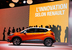 Renault Captur
Renault показывает кроссовер Captur, построенный на базе нового поколения Clio, аналогичный по классу Peugeot 2008. Обе машины с глобальными амбициями в активно растущем сегменте должны помочь французским фирмам отойти от чрезмерной ориентированности на внутренний рынок, положение которого пока месяц от месяца только ухудшается.