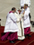 Папа римский Франциск во время церемонии интронизации на площади Святого Петра в Ватикане.