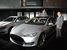 Экологически чистый автомобиль: Tesla Model S
«Зеленым» автомобилем названо купе с электроприводом Tesla Model S, победившее в этой категории электрический хетчбэк Renault Zoe и гибридный хетчбэк Volvo V60 Plug-in Hybrid.
Люксовый седан с электрическим приводом Tesla Model S разработан и производится молодой калифорнийской компанией Tesla Motors. Разгон самой простой версии с аккумулятором 40 кВтч до 96 км/ч составляет 6,5 с, запас хода — 257 км. В США такой электромобиль стоит $52 400 и его покупка дает право на налоговый вычет $7500.