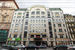 Отель "Marriot Тверская"
Адрес: ул.1-я Тверская-Ямская, дд.32-34
Справка: Расположен в двух зданиях начала 20 в. Располагает 162 номерами, включая люксы. В отеле есть пять конференц-залов общей площадью 380 кв.м, оснащенных необходимым аудиовизуальным оборудованием, ресторан «Граци» и лобби-бар. Кроме того гостям предлагаются услуги оздоровительного центра.
Владелец недвижимости: Семья Гуцериевых
Площадь: 12 213 кв.м