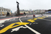 Логотип APEC на Центральной площади Владивостока.