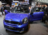 Кроссовер Mini Paceman
Британский бренд Mini, принадлежащий BMW, представляет на автосалоне в Париже четырехместное купе-кроссовер Paceman. Трехдверная версия получилась чуть короче (длина 4109/4115 мм, в зависимости от версии) серийного кроссовера Countryman, на базе которого он построена новинка. Также Paceman немногого ниже пятидверной версии, в том числе за счет уменьшившегося дорожного просвета (135 мм или 124 мм со спортивной подвеской). Автомобиль будет запущен на рынок в вариантах с четырьмя моторами (два бензиновых и два дизельных), 6-ступенчатыми ручной или автоматической КПП, передним или полным приводом. Продажи в Великобритании начнутся 16 марта 2013 г. по цене от 18 970 фунтов стерлингов ($30 840).