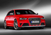 Спортивная подвеска опускает кузов RS4 на 20 мм ближе к дороге по сравнению с Audi A4 Avant. Спортивный универсал на 20 мм длиннее и 24 мм шире, чем поделившийся с ним кузовом стандартный. Кроме красного, можно заказать покраску еще в семь расцветок