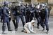 Во Франции проходят акции протеста и забастовки против повышения пенсионного возраста с 60 до 62 лет.