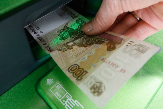 До кризиса банки еще могли мириться с тем, что заемщики с небольшим лимитом плохо справляются с возвратом кредитов по карточкам