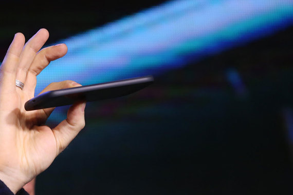 Yota Devices тестирует экраны принадлежащей «Роснано» компании Plastic Logic