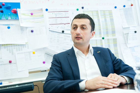 До Чирахова гендиректора в сети надолго не задерживались