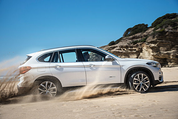 BMW представила новое поколение кроссовера X1