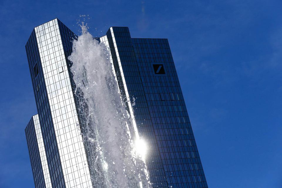 Deutsche Bank проверит на отмывание сделки российских клиентов