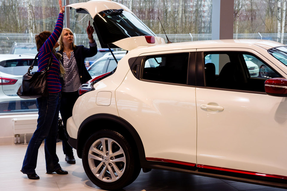 В разрез с динамикой рынка в мае продавались кроссоверы Nissan X-Trail, Toyota RAV-4 и Mitsubishi Outlander, внедорожник UAZ Patriot и хетчбэк Skoda Rapid