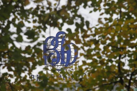 Внешэкономбанк остался единственным реальным источником длинных денег в России
