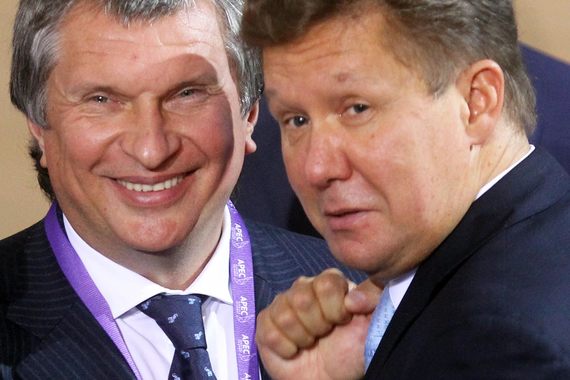 Руководители «Роснефти» и «Газпрома» Игорь Сечин и Алексей Миллер могут побороться за газ независимых производителей
