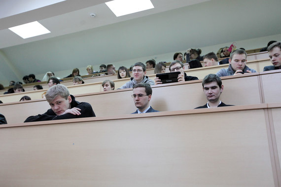 В прошлом году нашли работу 75% бывших выпускников вузов