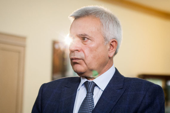 Президент Вагит Алекперов ограничен 30%-ной долей возможного владения акциями нефтекомпании