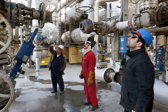 Иран хочет вернуть иностранных инвесторов в нефтяную отрасль
