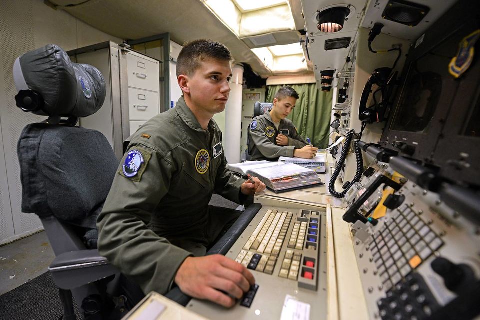 Министры обороны стран НАТО впервые со времен холодной войны обсудили изменение ядерной стратегии