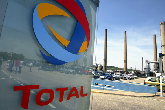 Total из-за санкций отложила в России несколько проектов, но компания хочет в них вернуться, как только сможет