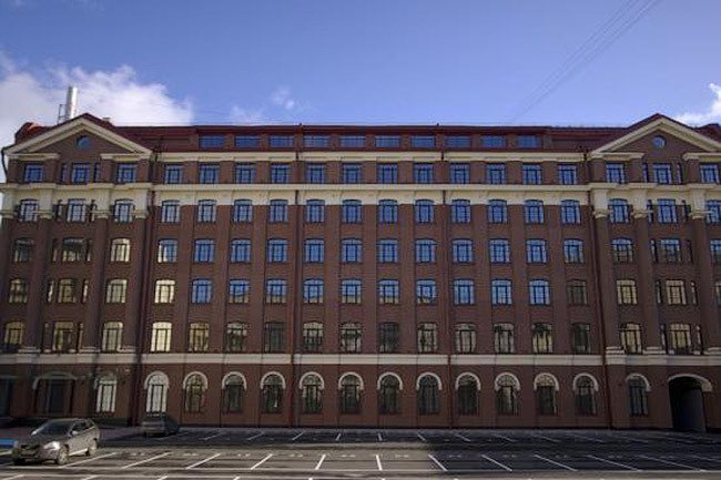 «Газпром информ» хочет переехать бизнес-центр «Фабрика»