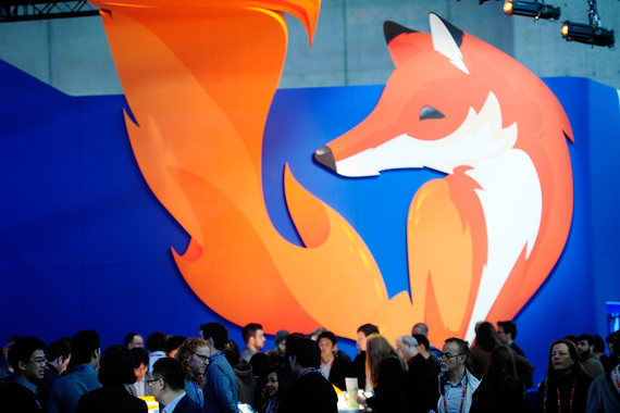 Adobe Flash Player заблокирован в браузерах Google Chrome и Mozilla Firefox (на фото логтип Firefox)