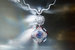 Стилистика украшений из коллекции Les Talismans de Chanel частично вдохновлена первыми коллекциями Chanel Joaillerie. На фото: колье Hypnotique из белого золота с танзанитом, бриллиантами и цветным лаком