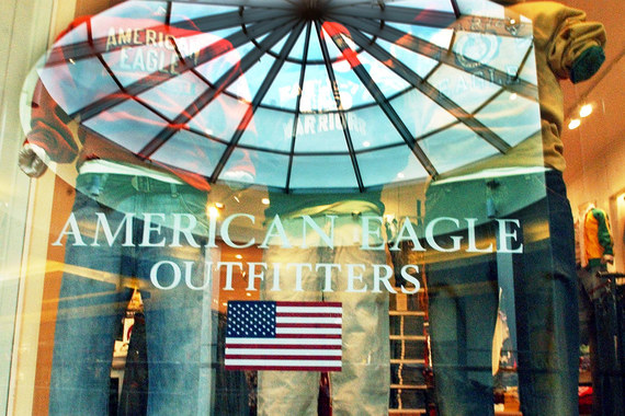 В России American Eagle Outfitters развивала компания «Монэкс трейдинг»