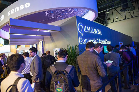 Qualcomm переживает трудное время: прибыль сокращается, котировки за последний год снизились на 21%