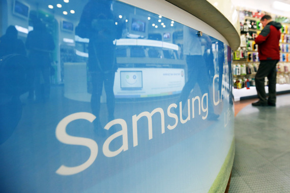 Смартфоны Samsung исчезли из салонов «Евросети», «Связного», «Вымпелкома» и «Мегафона»