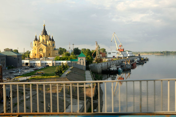 Лидерами падения в июле стали Нижегородская (на фото) и Самарская области, где в преддверии сентябрьского единого дня голосования произошел раскол местных элит
