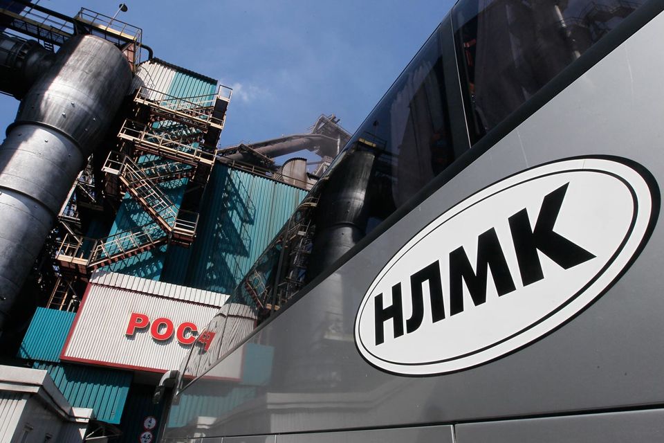 По мнению Сосновского, если НЛМК сумеет привлечь этот кредит и рефинансировать задолженность, то дивиденды могут быть $750 млн и выше