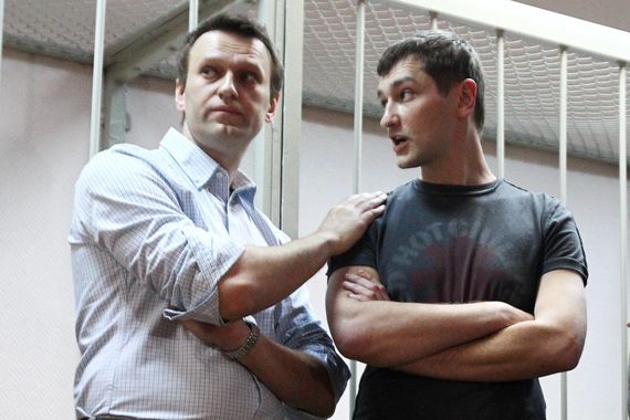 Олег Навальный отбывает срок в колонии в Орловской области по приговору по делу «Ив Роше»