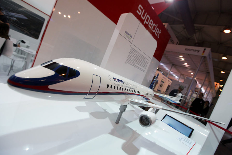 Сейчас ГСС пытается снизить долю иностранных комплектующих в SSJ100, подчеркивает представитель компании