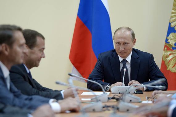 По мнению президента, в целом криминогенная ситуация на полуострове под контролем, однако обстановка требует «превентивной работы по целому ряду направлений»