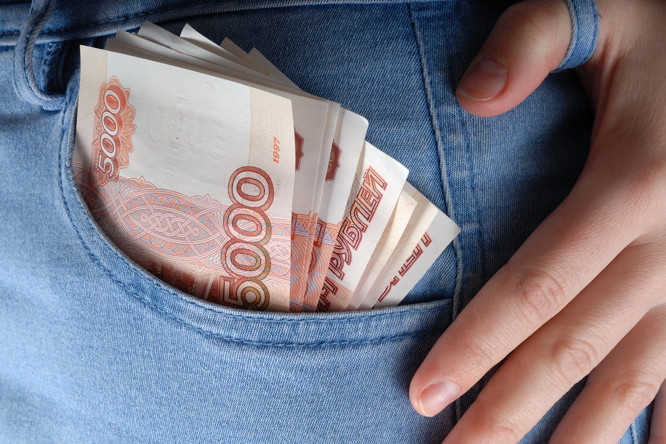 На практике часто стороны молчат до последнего и ждут информации от собеседника