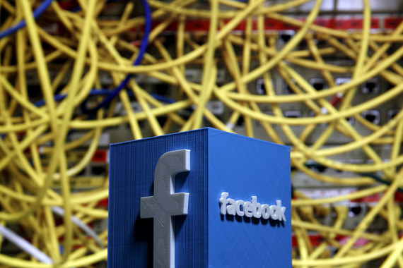 Facebook позже своих конкурентов вступает в борьбу виртуальных персональных помощников