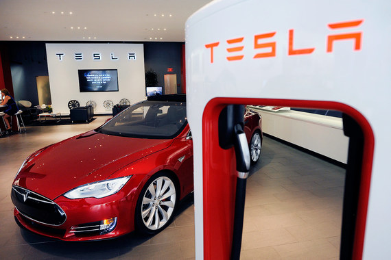 Tesla Model S P85D получила 103 из 100 возможных баллов