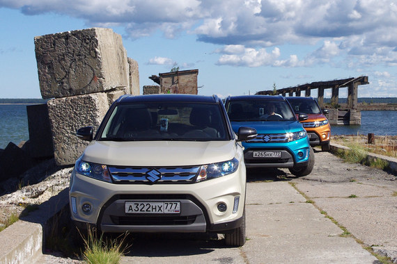 Suzuki Vitara неожиданно похож передней частью на Range Rover Evoque