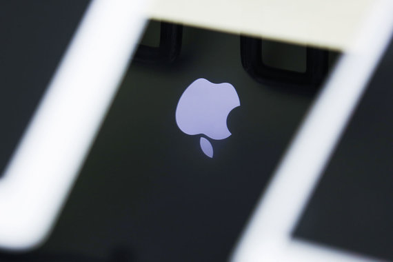 Apple отказалась осуществлять партнерские выплаты разработчикам на счета в Сбербанке