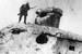 9 августа 1945 г. Красная армия начала боевые действия против Японии. На фото: советский солдат у разрушенного укрепления в Маньчжурии