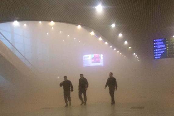 МЧС назвало возможной причиной сильного задымления в аэропорту «Домодедово» неисправность электропроводки на цокольном этаже, где хранились стройматериалы
