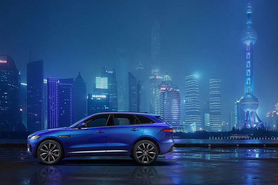 F-Pace станет третьей моделью Jaguar, построенной на новой облегченной алюминиевой платформе JLR, которая используется в седанах XE и XF